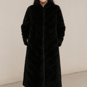 Γυναικεία μακριά γούνα