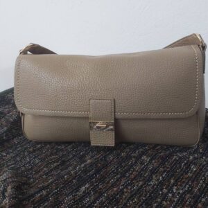 Δερματίνη τσάντα με διπλό λουράκι