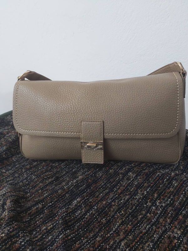 Τσάντα χειρός δερματίνη με διπλό λουράκι